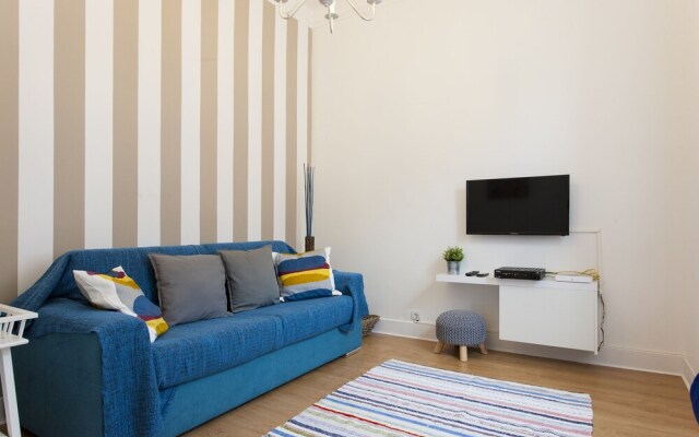 ALTIDO Homely 2BR flat in Alfama, 3 mins from Lisbon Army Museum