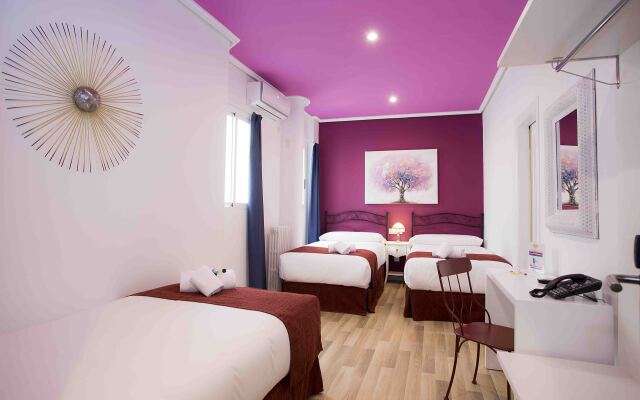 Casual Vintage Valencia Hotel