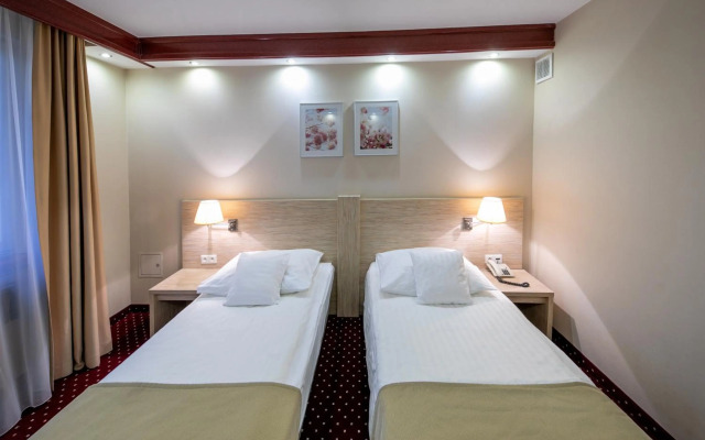 Hotel 500 Stryków