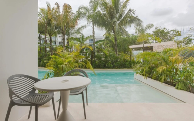 Modern Stunning Studio Swim-up Pool Fully-equipped Gym, Tulum