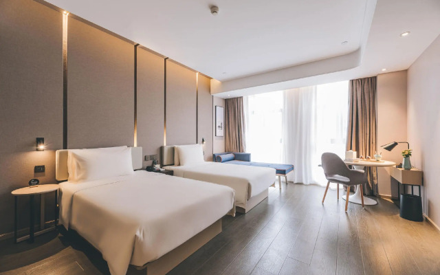 Atour Hotel Baohua Xianlin Avenue