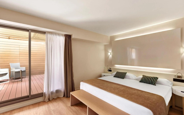 Saffron Boutique Hotel