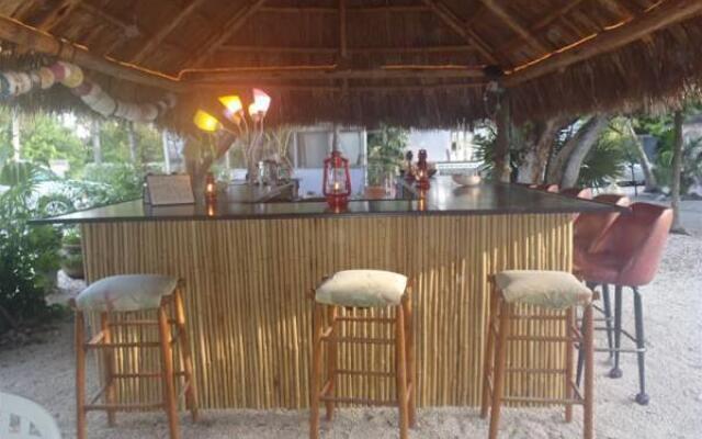 Tropical Cottages