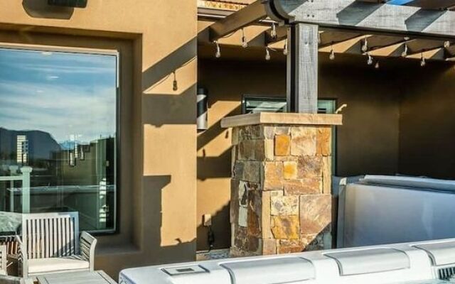 Suncliff Retreat By Redawning