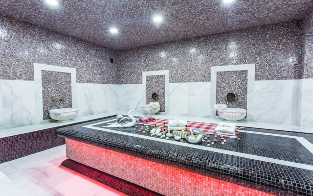 Golden Mir Hotel & Spa