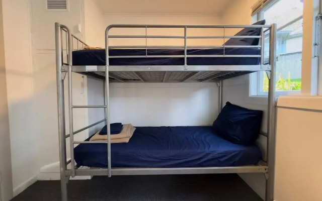 Waiheke Backpackers Hostel