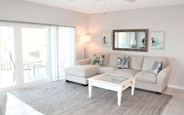 Jamaica Royale T23 - 2 Br Condo