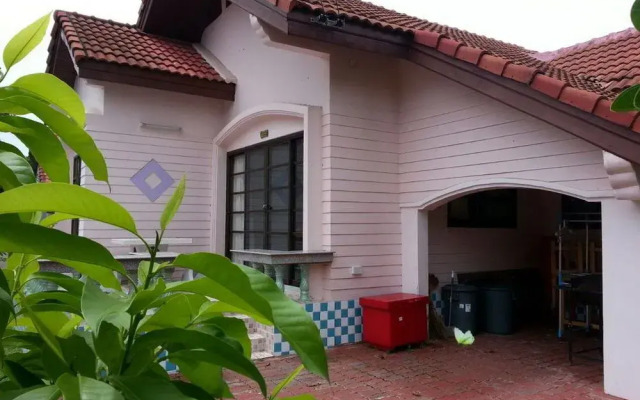 VIP Condochain - Villa Imboon