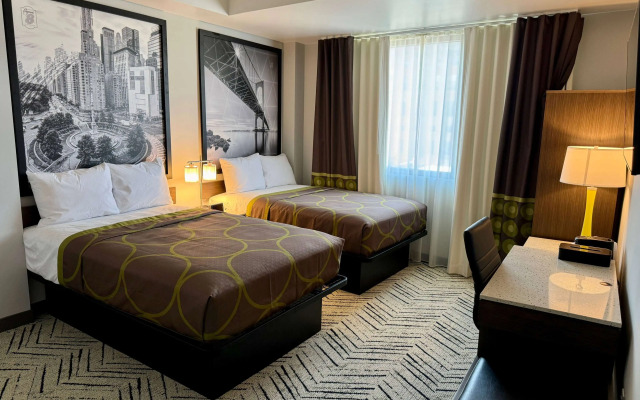 Super 8 By Wyndham Bronx Near Stadium