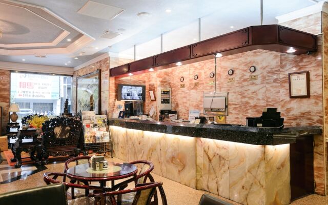 Kiwi Hotel MRT Wenxin Branch (Feng Chia Branch 1)