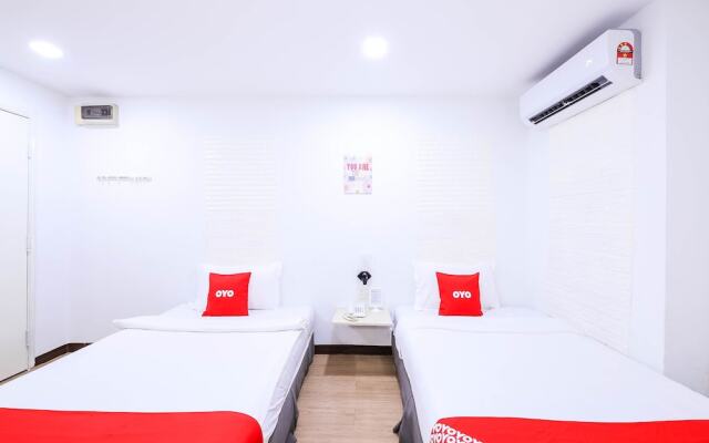 OYO 43963 T-Signature Hotel