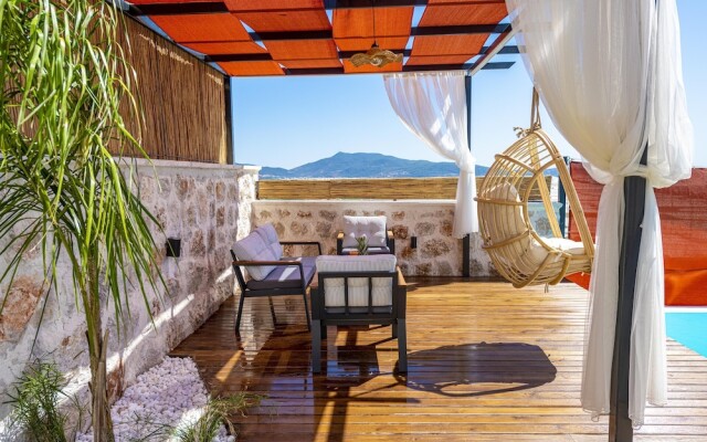 Kalkan Dome Suits & Deluxe