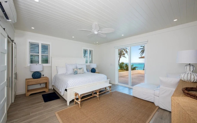 Pineapple House 4 Bedroom Home