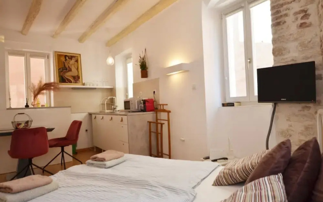 Modern and Cozy Rovinj Old Town Apartments