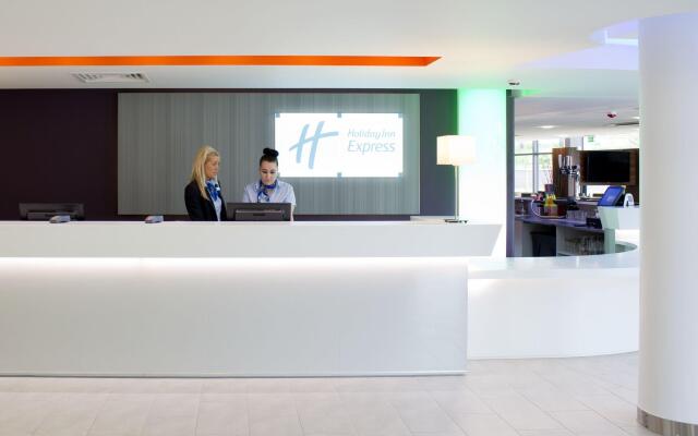 Holiday Inn Express Dunstable by IHG