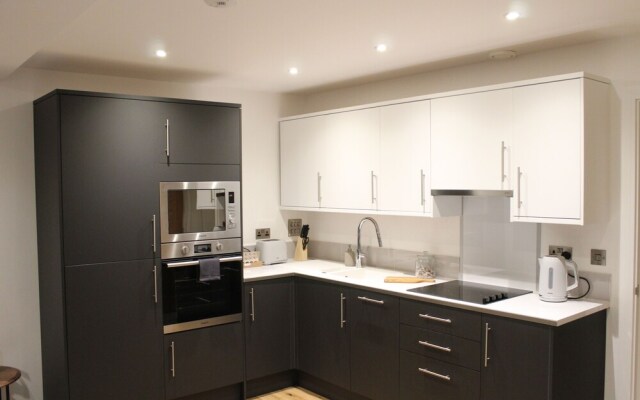 Luxury 1 Bed Apartment In The Heart Of Rochester