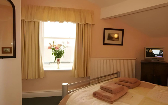 Lyndhurst Guest House