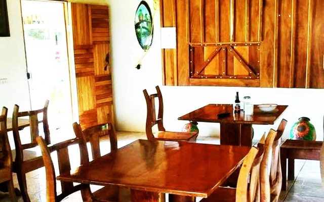 Hotel Roca Verde