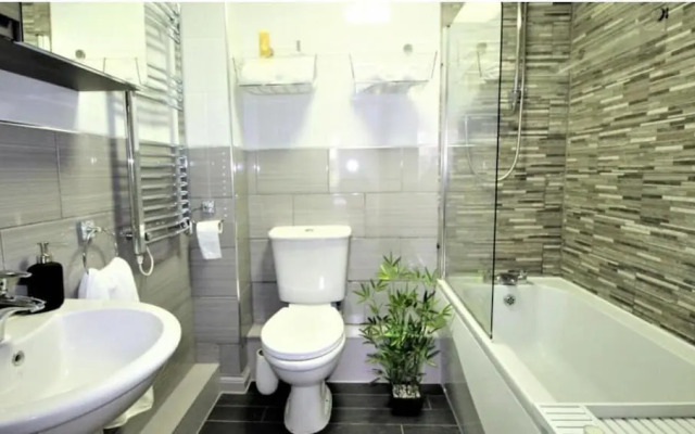 Rugby - Apartment - Sleeps 4 - Parking