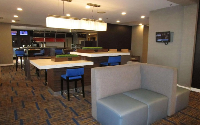 Country Inn & Suites by Radisson, Columbus-Edinburgh