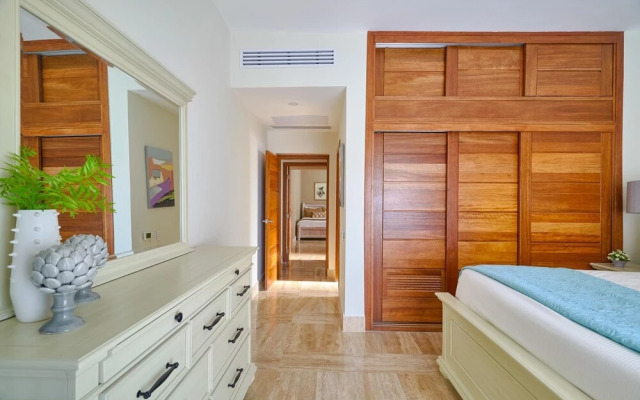Beach Condo w Sea View B-202 Costa Atlantica