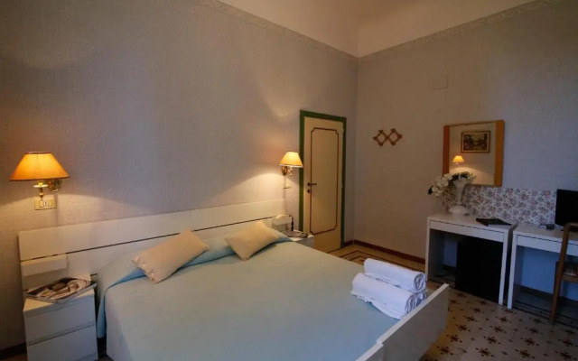 Hotel Villa Pina