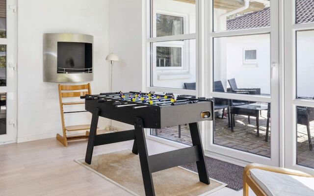 8 Person Holiday Home in Hojslev-by Traum