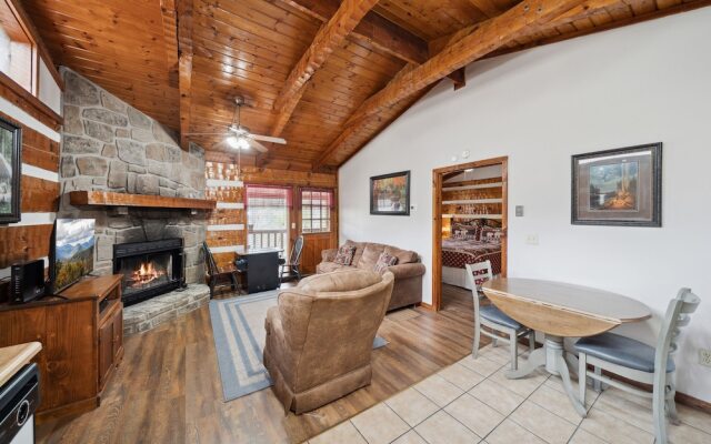 Together Always 1 Bedroom Cabin by Heavenly Views Resort