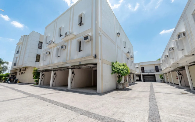 Capital O 176 Bliss Hotel