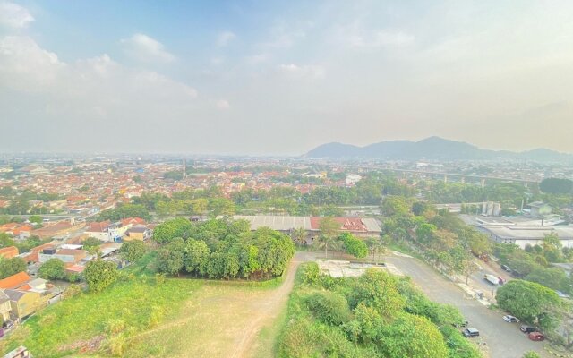 Comfortable 2Br At The Edge Bandung Apartment