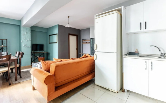 Flat With Backyard 6 min to Bostanci Show Center