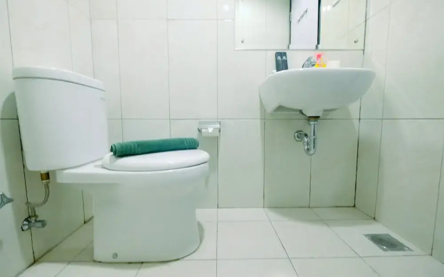 Comfy 2BR Apartment at Nifarro Park Pasar Minggu