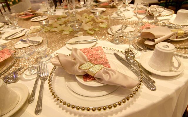 DoubleTree by Hilton Chicago - Alsip