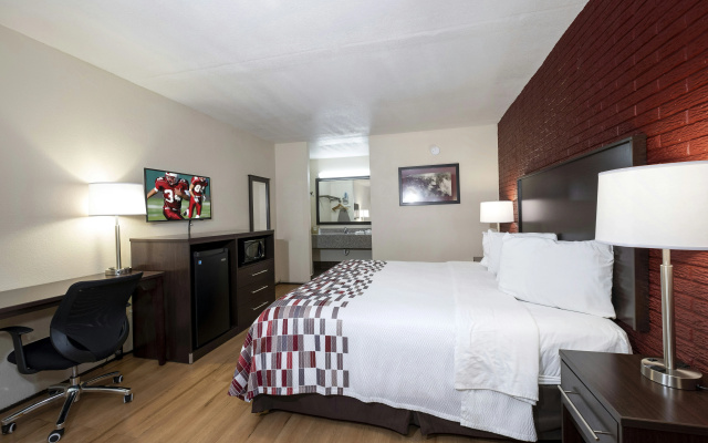 Red Roof Inn West Point