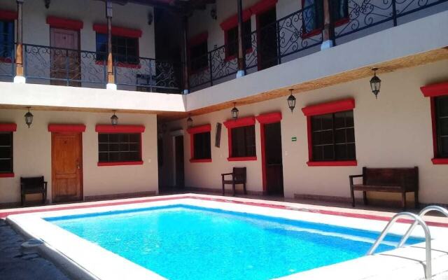 Hotel Renacer