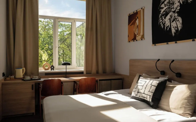 Standard Double room (full double bed)