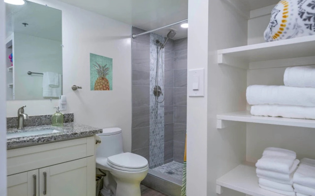 Ilima Suite at The Ilikai Short Walk to Beach!