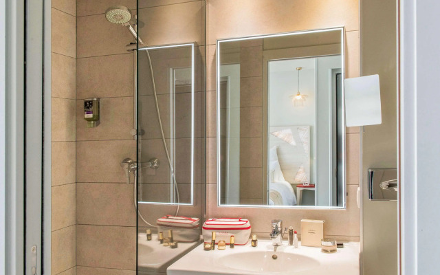 Hôtel Mercure Paris Pont de Levallois Neuilly