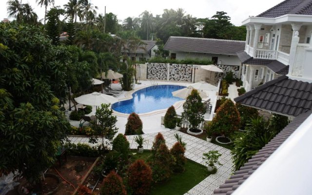 Godiva Phu Quoc Hotel