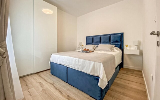 Amazing Home in Pucisca with Hot Tub, WiFi & 3 Bedrooms