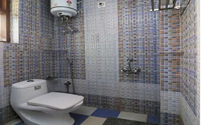 OYO 5258 Ronak Guest House