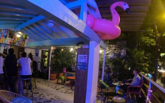 La Playa Hostel & Rooftop
