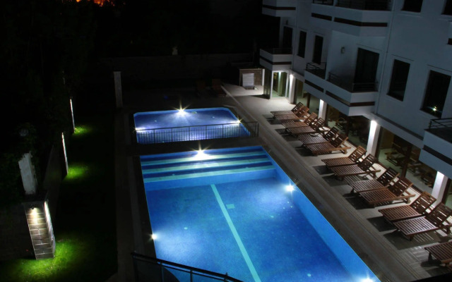Malahit Exclusive City Hotel