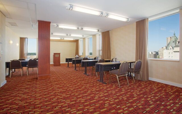 Courtyard by Marriott Edmonton Downtown