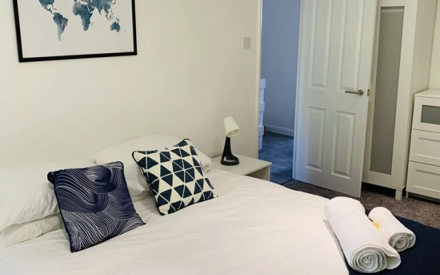 SA Today Farnham with Fibre Wi-Fi & Netflix
