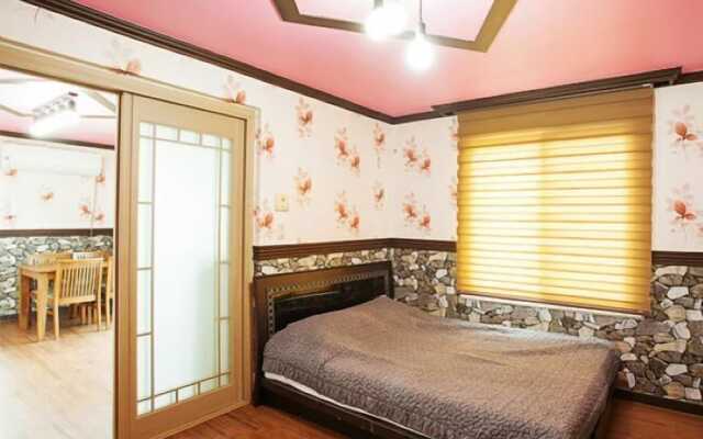 Jejugreen Beach Pension