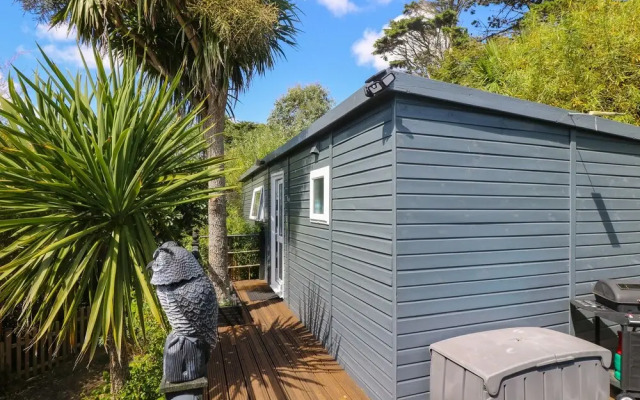 Palm Lodge