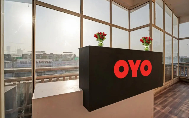 OYO Flagship 70188 S R Hotel
