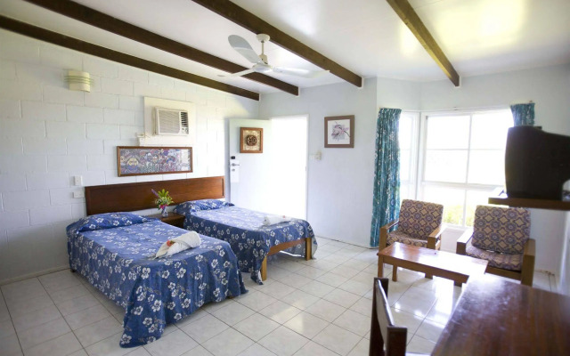 Madang Lodge Hotel