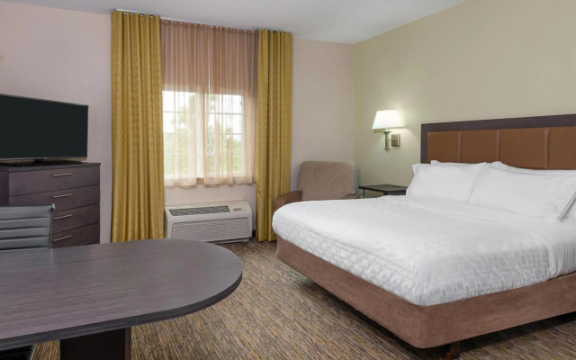Candlewood Suites Athens by IHG